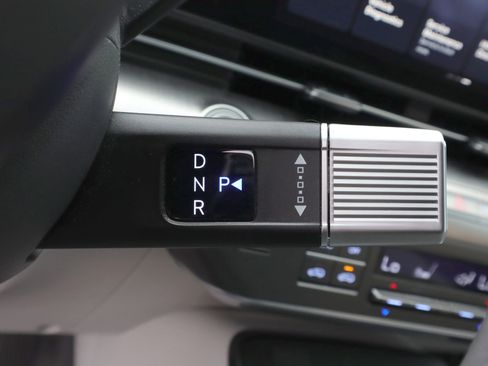 Used 2024 Hyundai Kona SEL w/ Convenience Package image 20