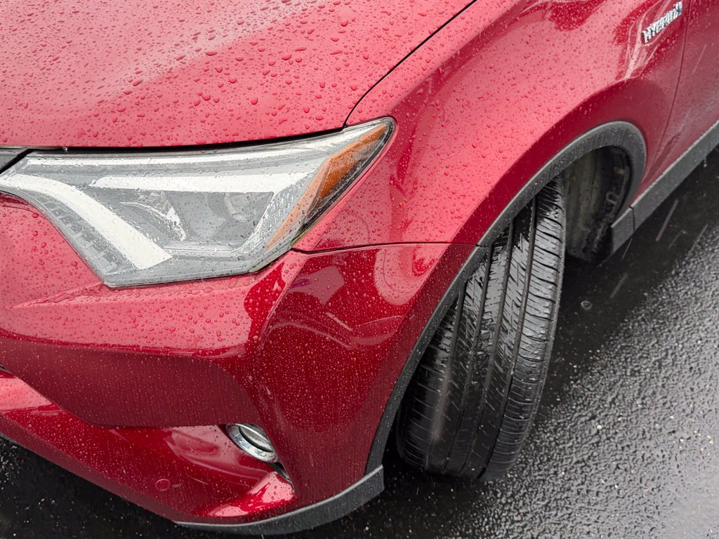 Used 2018 Toyota RAV4 Limited AWD/4WD image 3
