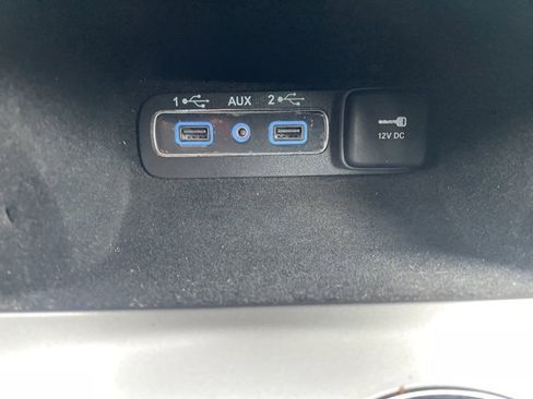 Used 2020 Jeep Grand Cherokee Laredo w/ 18" Wheel & 8.4" Radio Group image 27