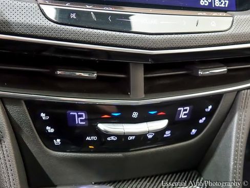 Used 2020 Cadillac CT6 V image 18