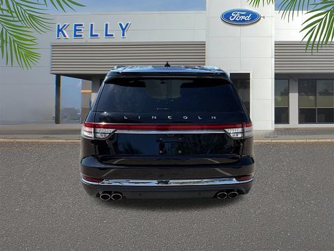 Used 2020 Lincoln Aviator Reserve w/ Equipment Group 201A AWD/4WD image 4