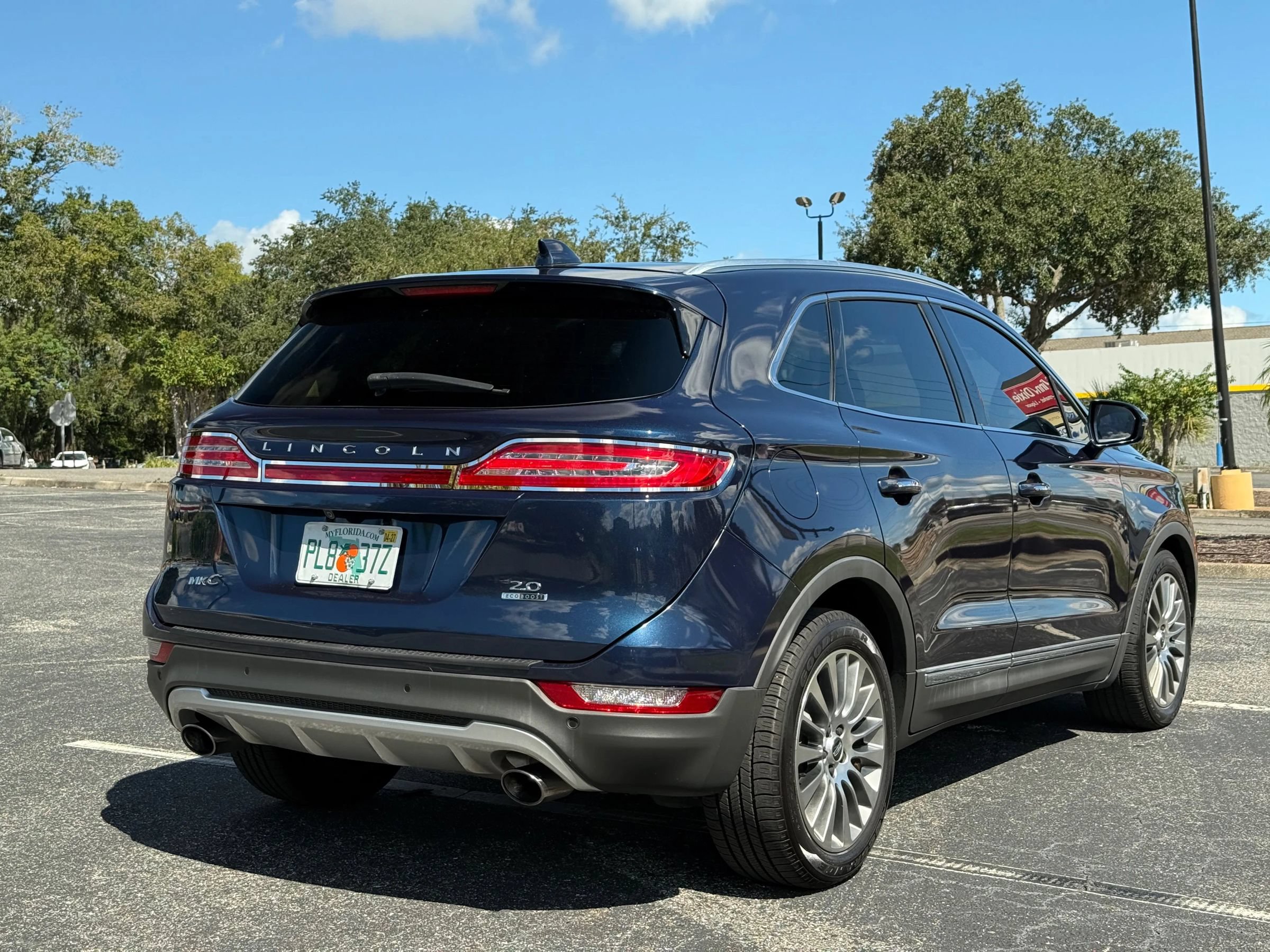 Used 2015 Lincoln MKC FWD w/ Equipment Group 102A Reserve image 5