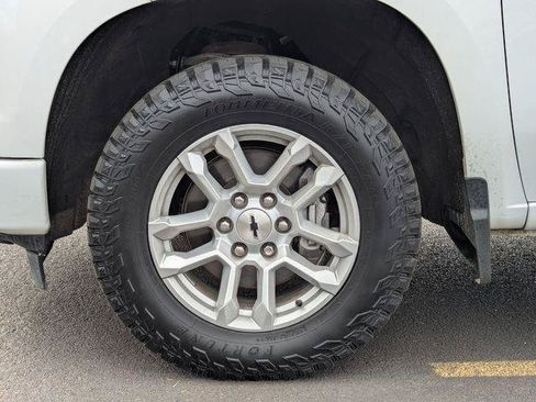 Used 2022 Chevrolet Silverado 1500 RST w/ Z71 Off-Road Package AWD/4WD image 37