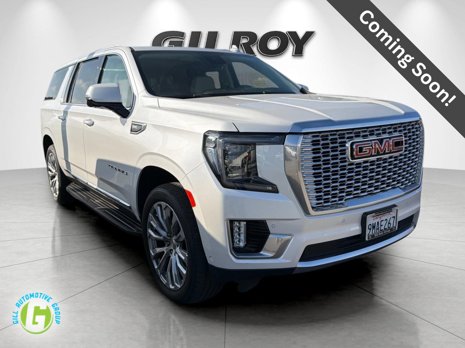 Used 2024 GMC Yukon XL Denali w/ Advanced Technology Package AWD/4WD image 1