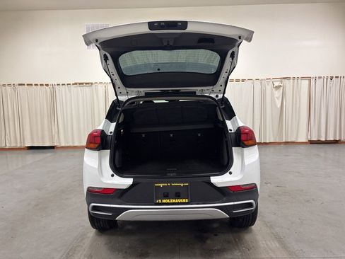 Used 2023 Buick Encore GX Select w/ Safety Package II image 21