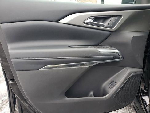 New 2026 Chevrolet Traverse LT w/ Sun and Wheel Package image 13