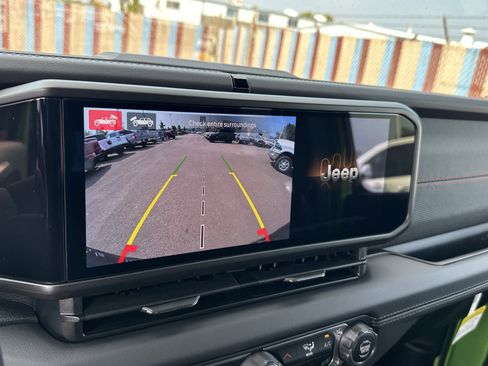 New 2025 Jeep Wrangler Unlimited Rubicon image 22