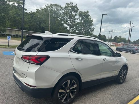 Certified 2022 Chevrolet Equinox Premier FWD image 9