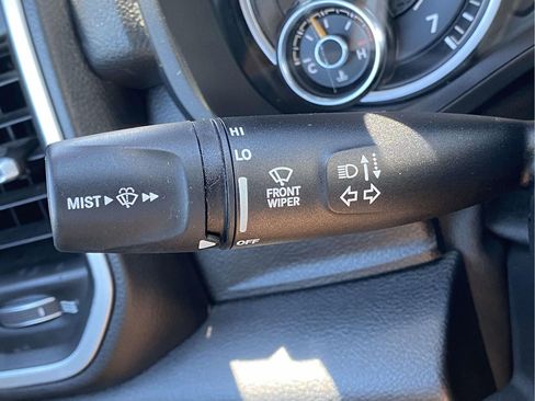 Used 2021 RAM 1500 Big Horn AWD/4WD image 22