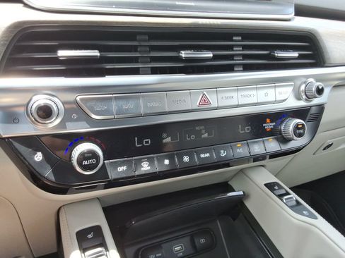Used 2022 Kia Telluride EX w/ EX Premium Package AWD/4WD image 34