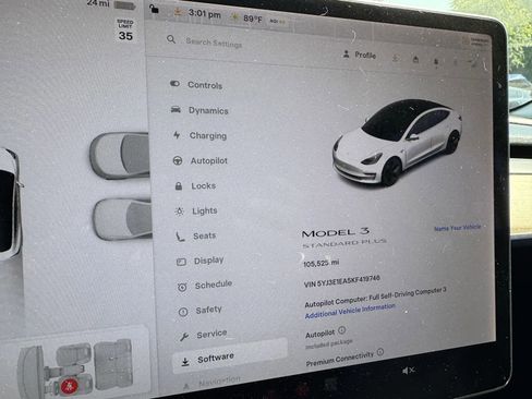 Used 2019 Tesla Model 3 Standard Range Plus image 12