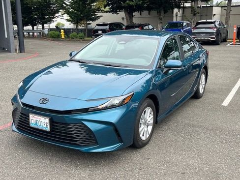 Used 2026 Toyota Camry LE w/ Convenience Package AWD/4WD image 3