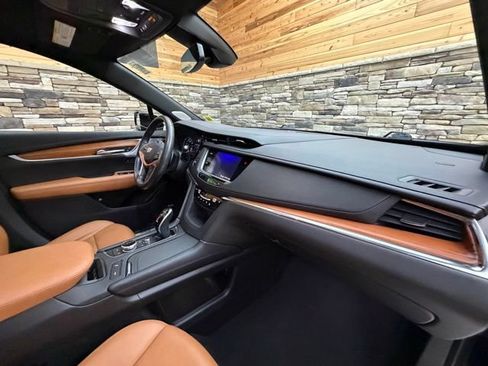 Used 2020 Cadillac XT5 Premium Luxury AWD/4WD image 15