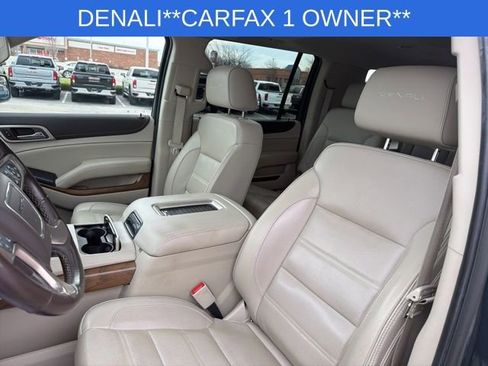 Used 2020 GMC Yukon XL Denali w/ Denali Premium Package image 18
