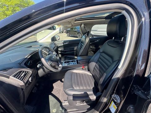 Certified 2024 Ford Edge SEL w/ Convenience Package AWD/4WD image 9