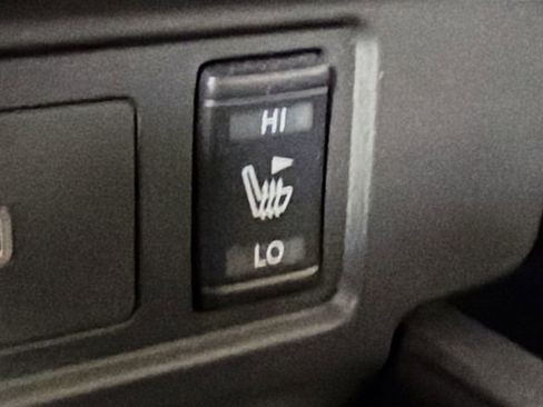 Certified 2024 Nissan Frontier SV w/ SV Convenience Package image 21