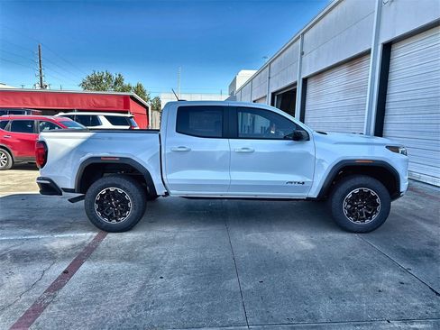 New 2026 GMC Canyon AT4 w/ Technology Plus Package image 10