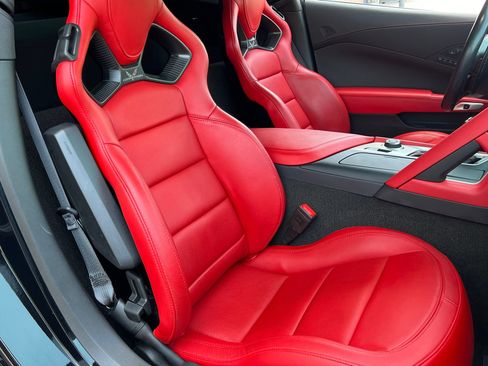 Used 2017 Chevrolet Corvette Z06 w/ Z07 Performance Package RWD image 20
