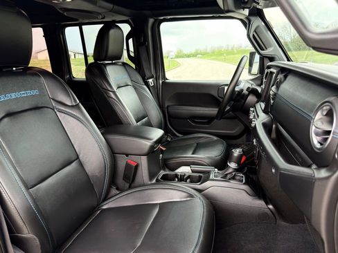 Used 2022 Jeep Wrangler Unlimited Rubicon 4xe image 25