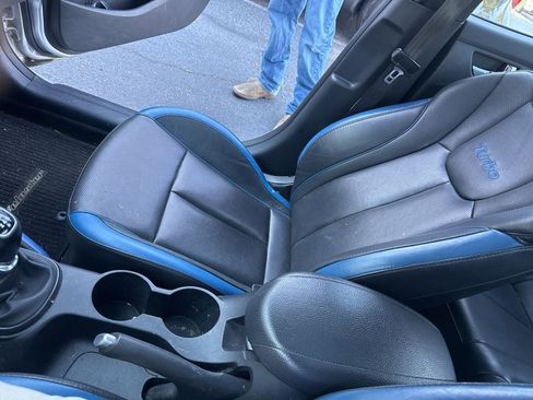 Used 2013 Hyundai Veloster Turbo w/ Ultimate Pkg image 21