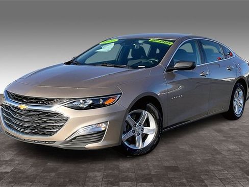 Used 2024 Chevrolet Malibu LS image 1