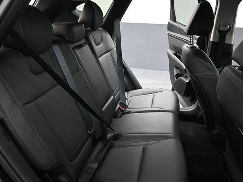 Used 2024 Hyundai Tucson Limited image 22