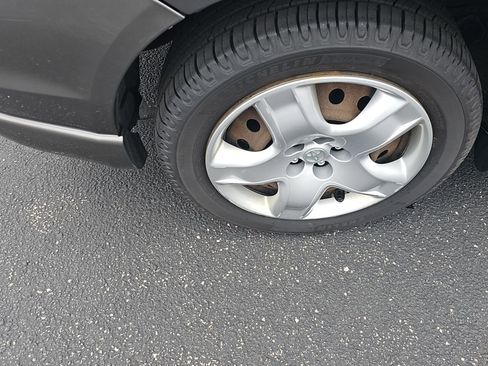 Used 2005 Toyota Matrix XR AWD/4WD image 26