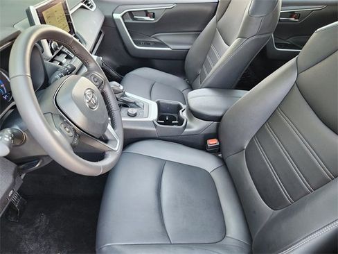 Used 2024 Toyota RAV4 XLE Premium image 9