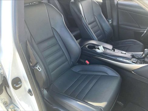 Used 2020 Lexus IS 350 F Sport w/ F Sport Package RWD image 10