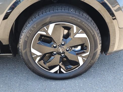 Used 2024 Kia Niro Wind FWD image 10