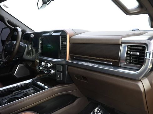 Used 2025 Ford F250 King Ranch w/ Chrome Package AWD/4WD image 15