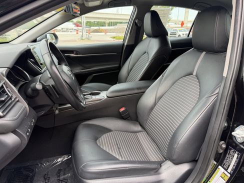 Used 2023 Toyota Camry SE FWD image 27