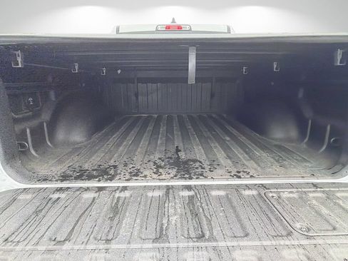 Used 2025 RAM 1500 Laramie AWD/4WD image 12
