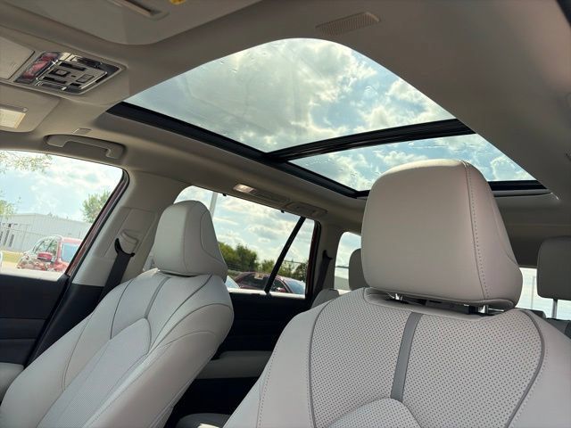 Used 2026 Toyota Grand Highlander AWD image 9