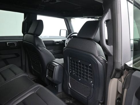 Certified 2025 Ford Bronco Badlands image 16