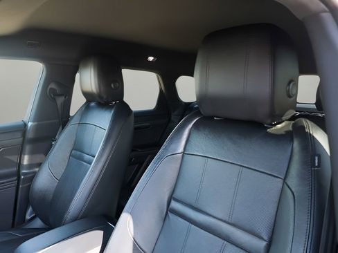 Used 2020 Land Rover Range Rover Evoque S image 12