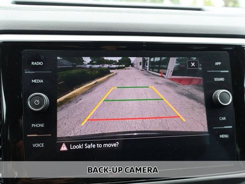 Used 2023 Volkswagen Atlas Cross Sport SE FWD image 11