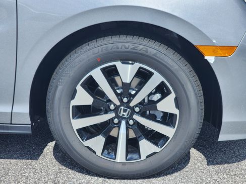 New 2026 Honda Odyssey EX-L image 5