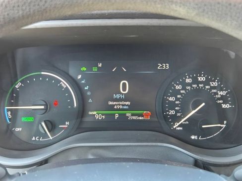 Used 2025 Toyota Sienna LE image 16