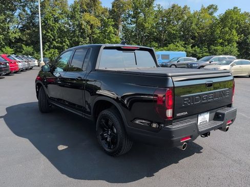 Used 2025 Honda Ridgeline Black Edition image 3