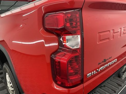 Used 2021 Chevrolet Silverado 2500 LT w/ Convenience Package image 20