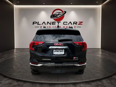 Used 2019 GMC Terrain Denali w/ Advanced Safety Package FWD image 4
