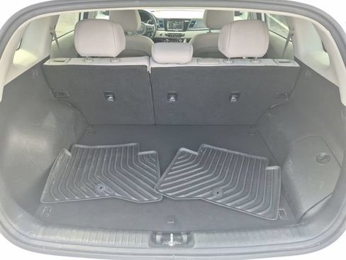 Used 2019 Kia Niro LX FWD image 23