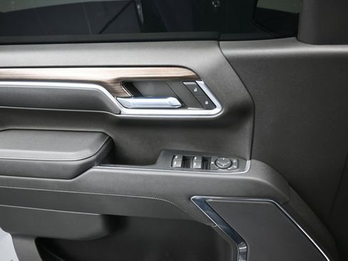 Used 2023 Chevrolet Silverado 1500 LT image 11