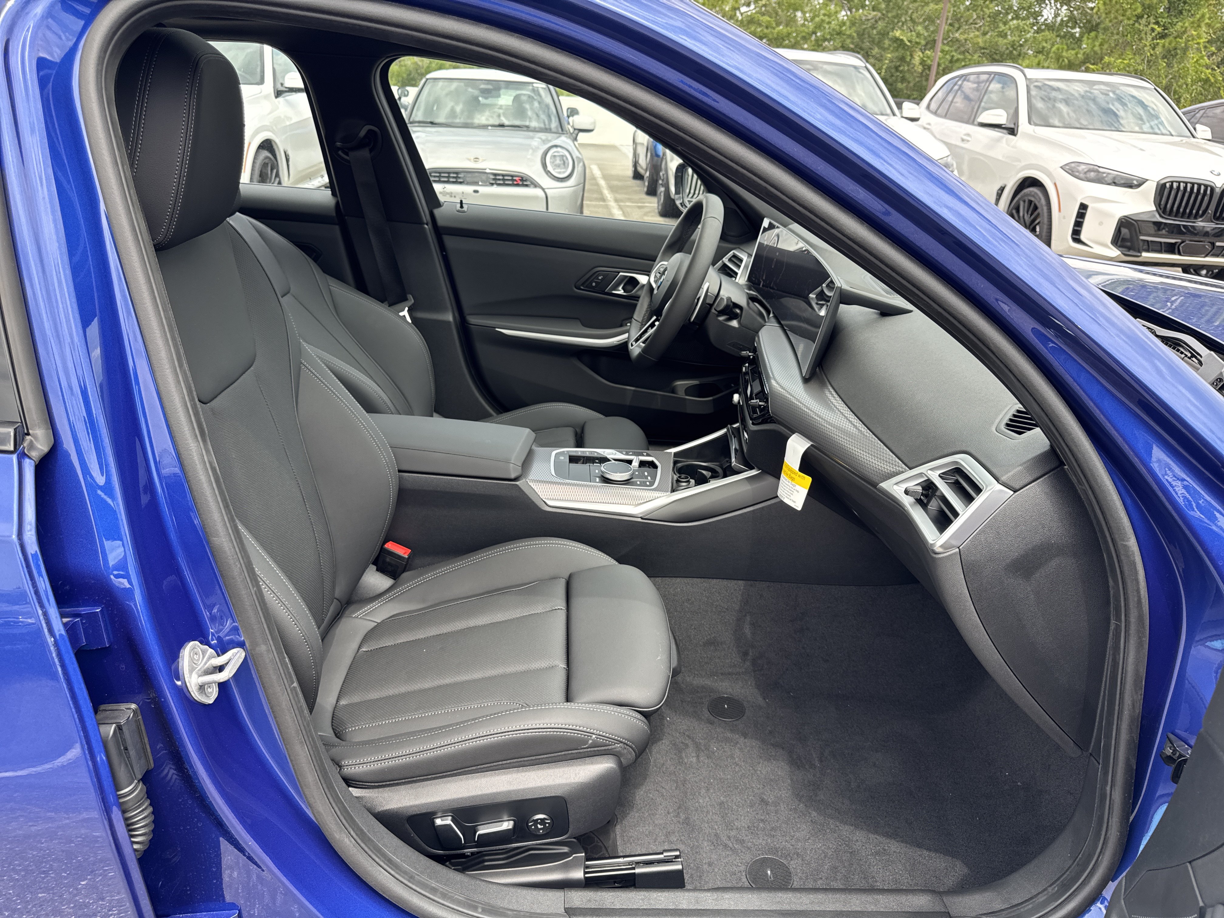 New 2026 BMW 330i Sedan w/ M Sport Package RWD image 9