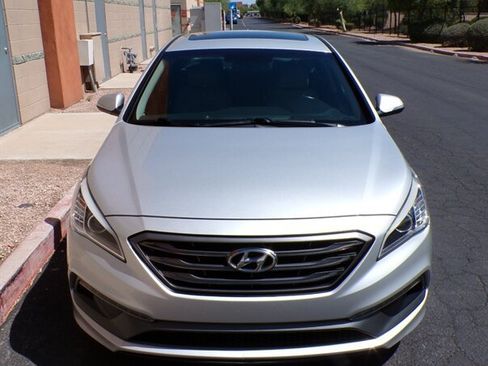 Used 2017 Hyundai Sonata Limited w/ Tech Package 03 FWD image 2