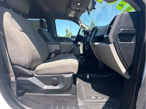 Used 2017 Ford F150 XLT AWD/4WD image 10