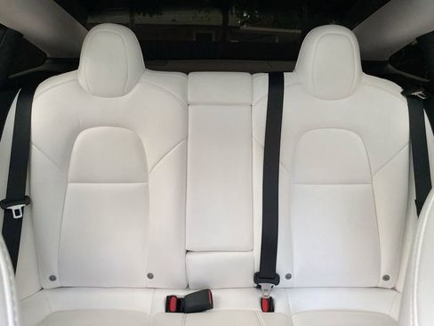 Used 2020 Tesla Model 3 Standard Range Plus image 36