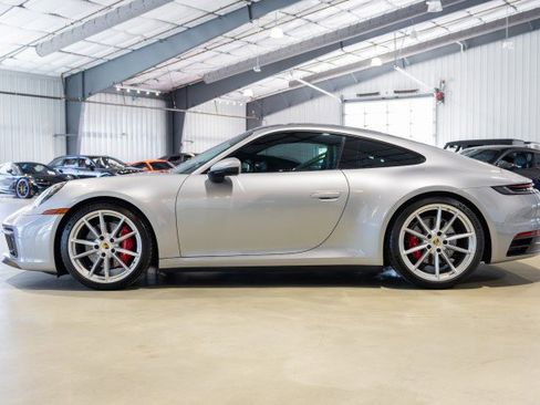 Used 2020 Porsche 911 Carrera 4S image 3