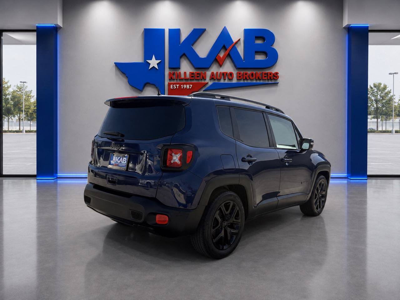 Used 2018 Jeep Renegade Altitude w/ Popular Equipment Group FWD image 3